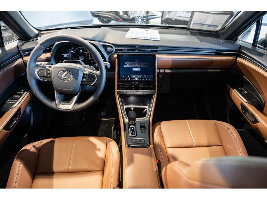 Lexus LBX