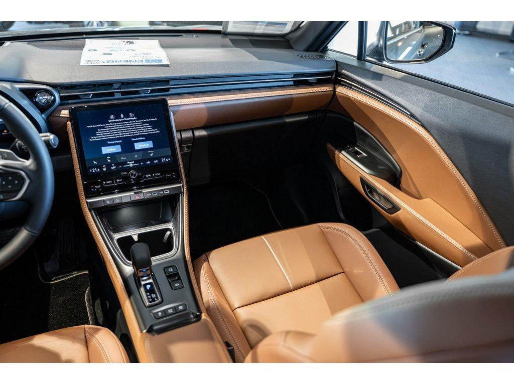 Lexus LBX