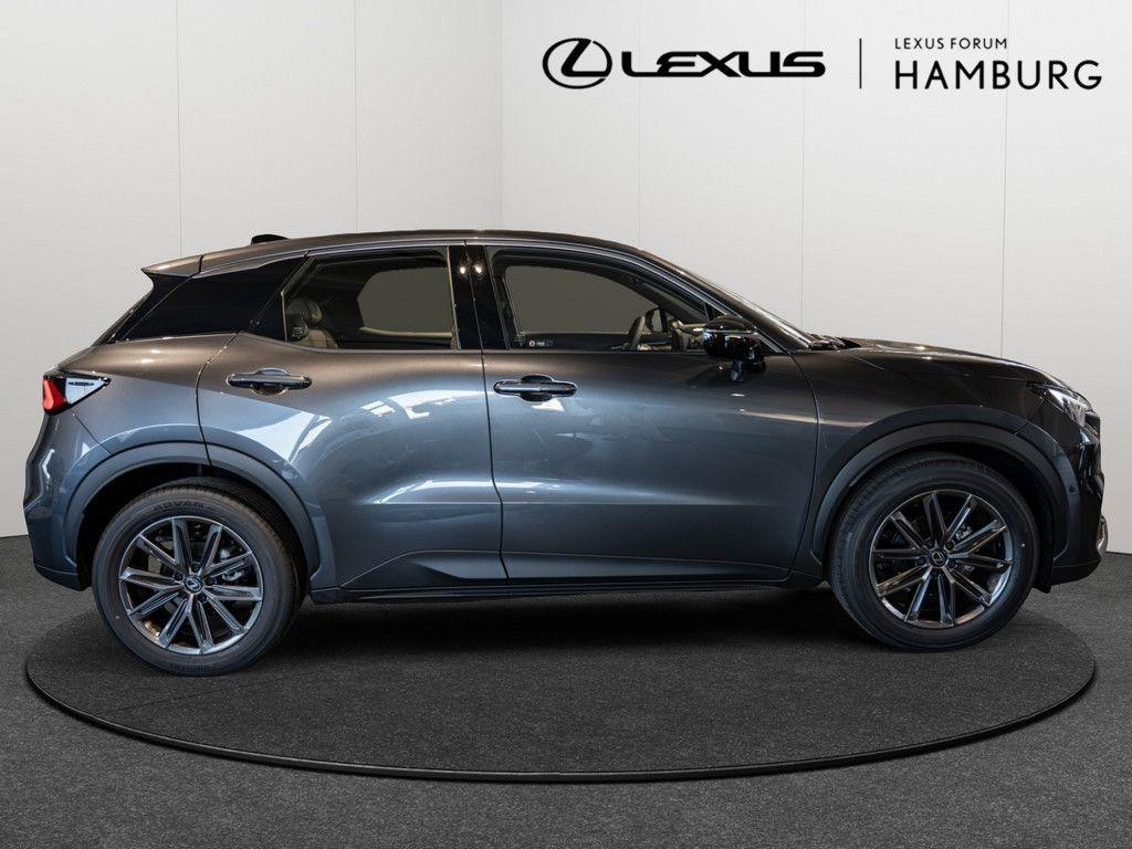 Lexus LBX
