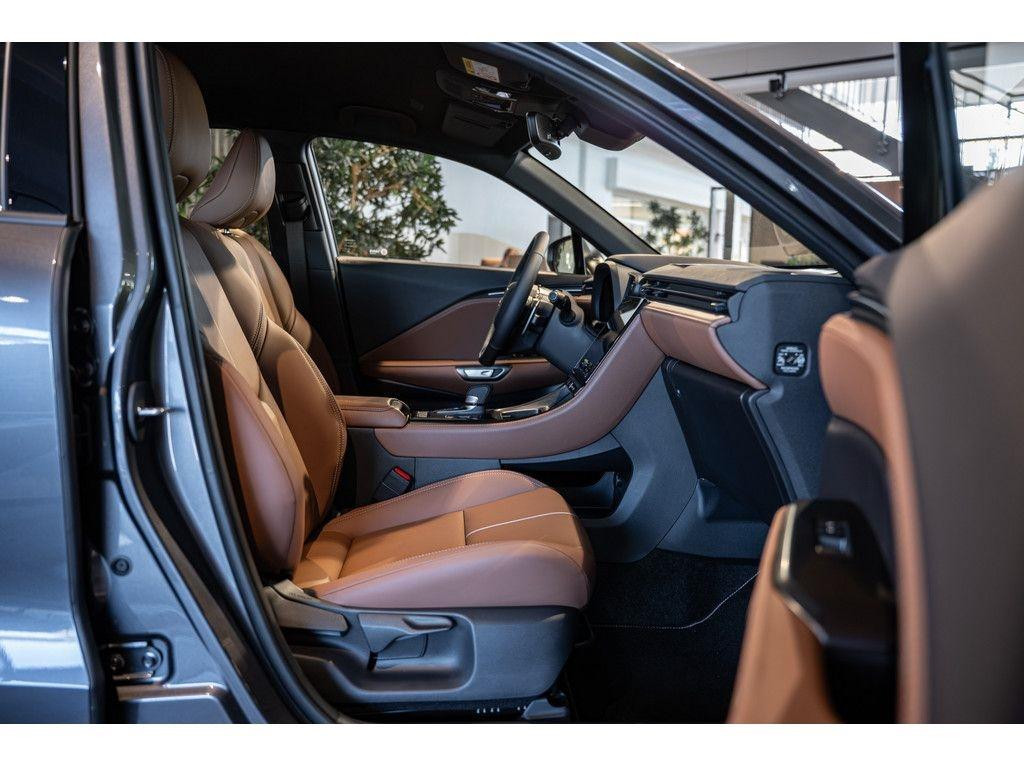 Lexus LBX