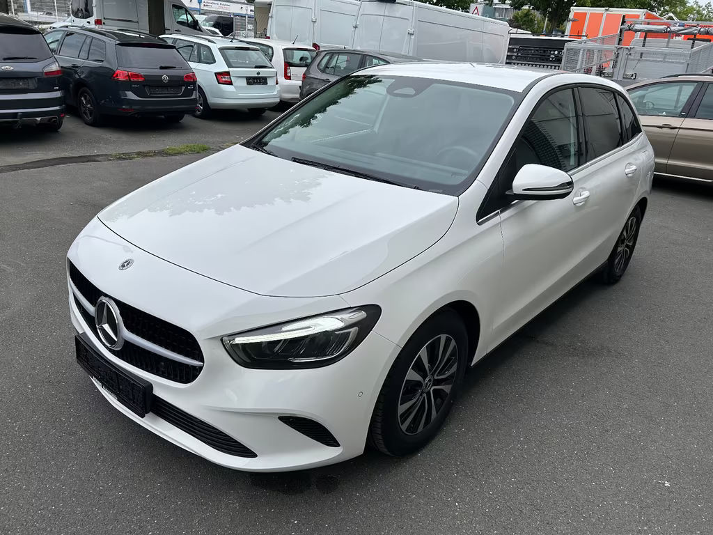 Mercedes-Benz B-Klasse B 180 Autom*LED*NAVI*AHK*CAM*CarPlay*1.HAND*