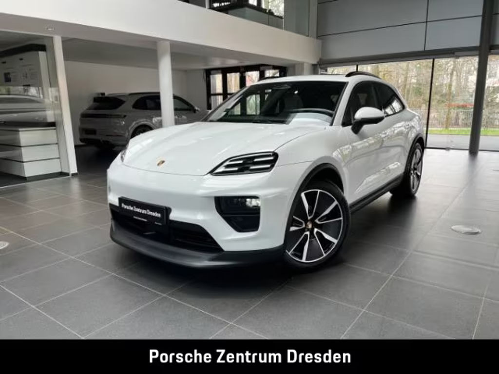 Porsche Macan 4