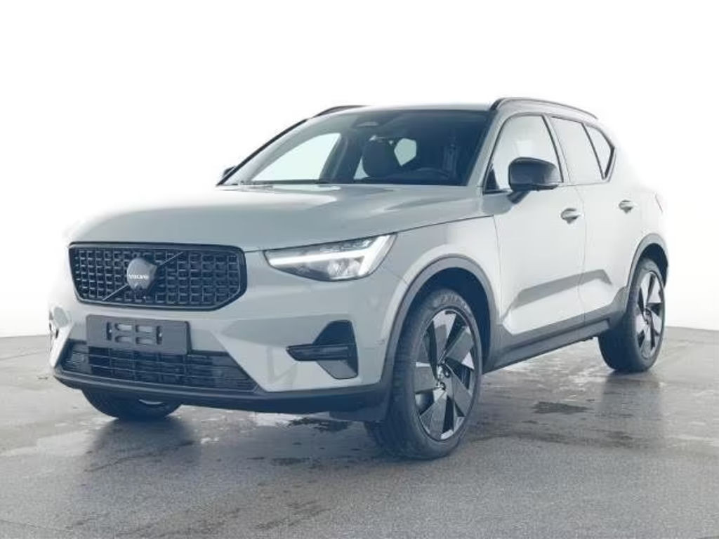 Volvo XC40 B3 Benzin 2WD Black Edition DKG/360°/Standh