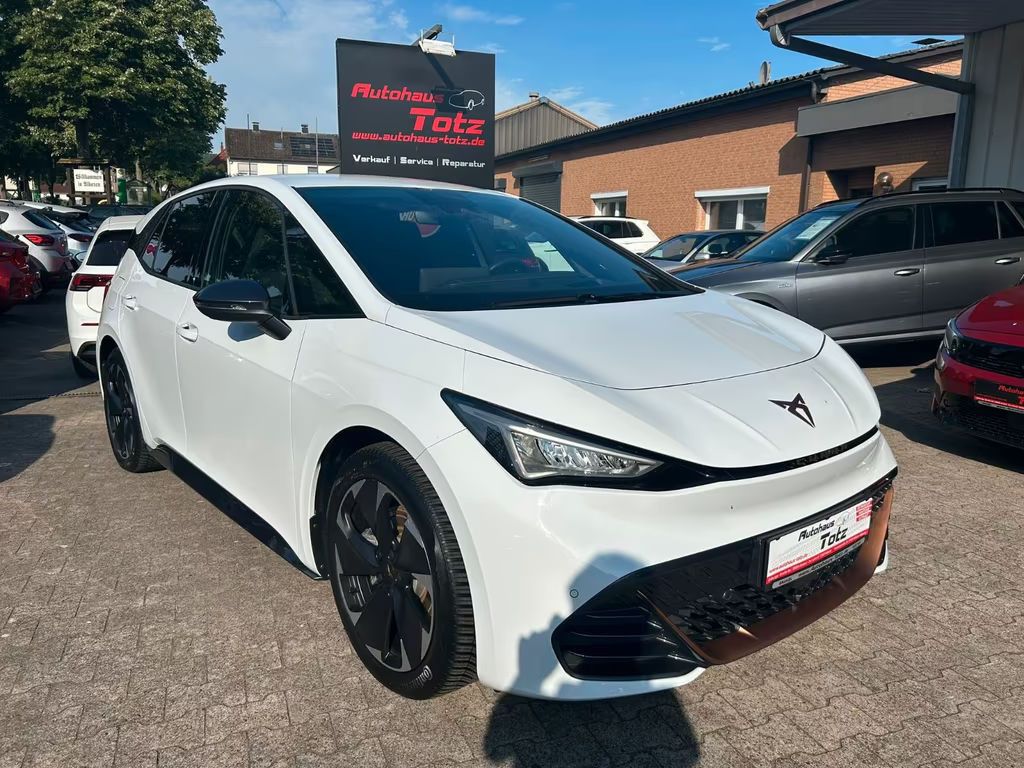 Cupra Born *82KWh*Wärmepumpe*NAVI*SHZ*