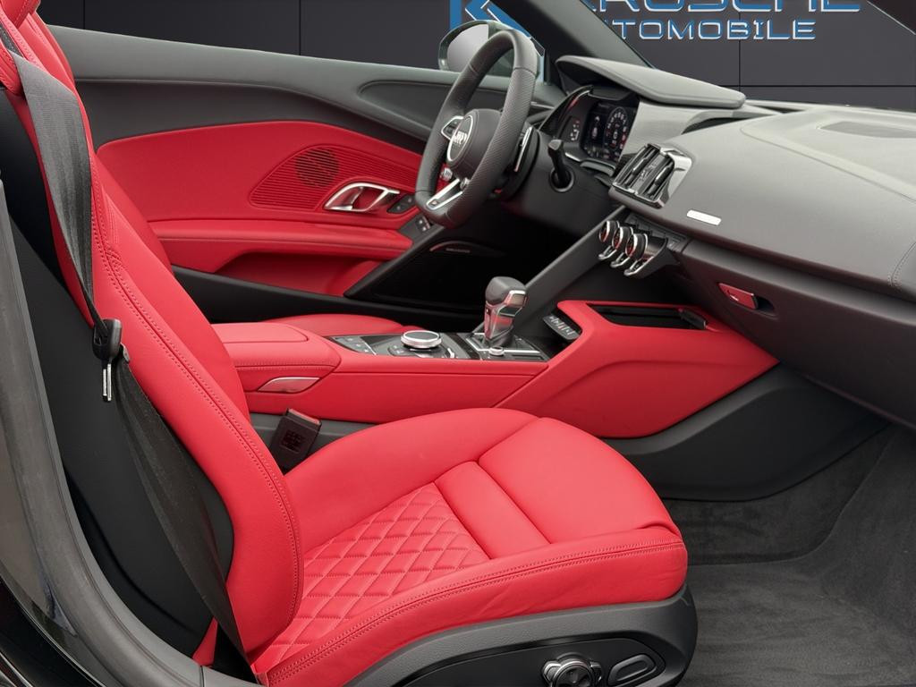 Audi R8