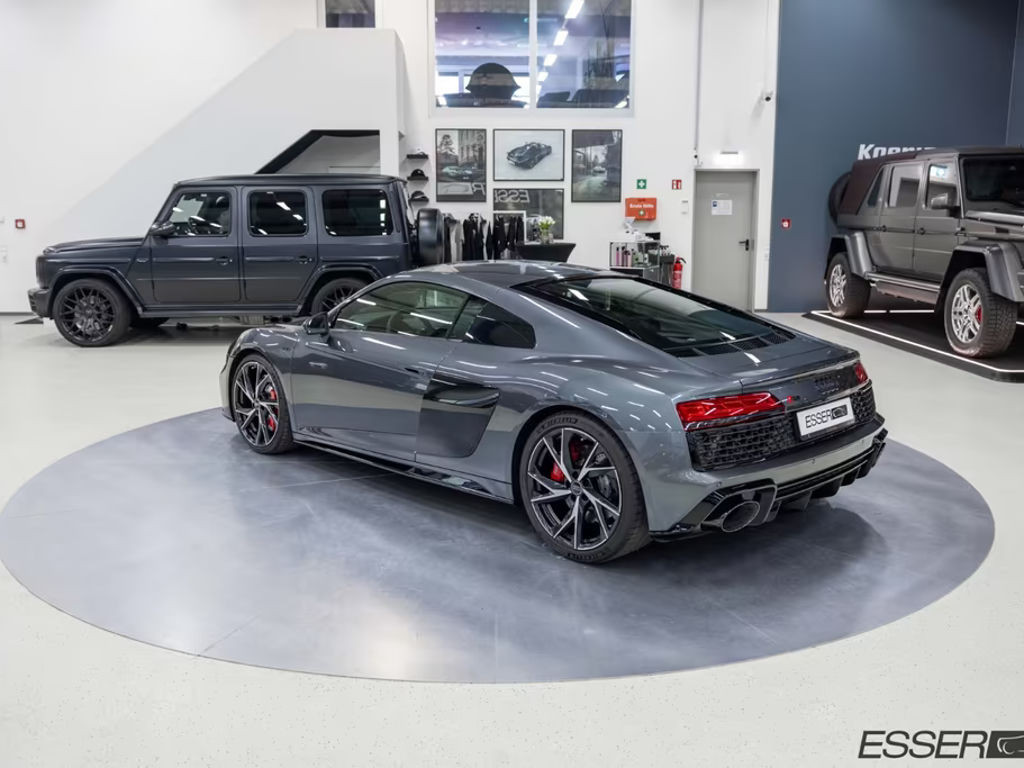 Audi R8