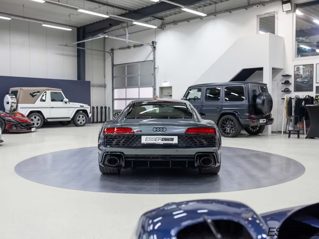 Audi R8