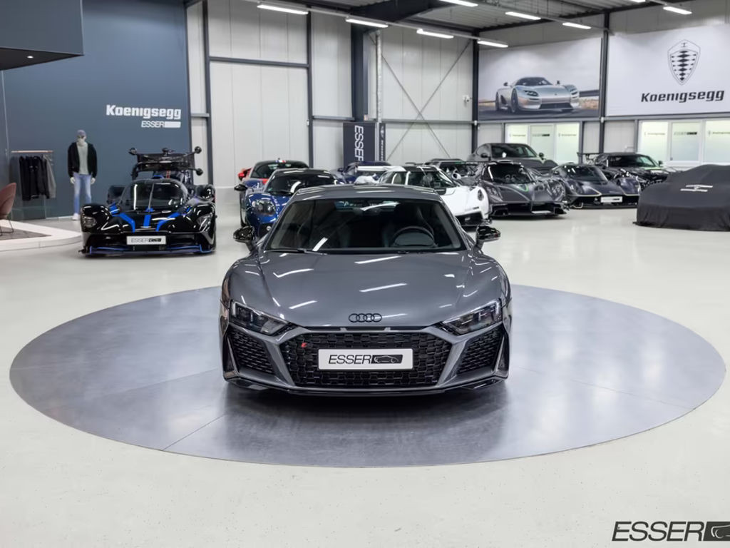 Audi R8