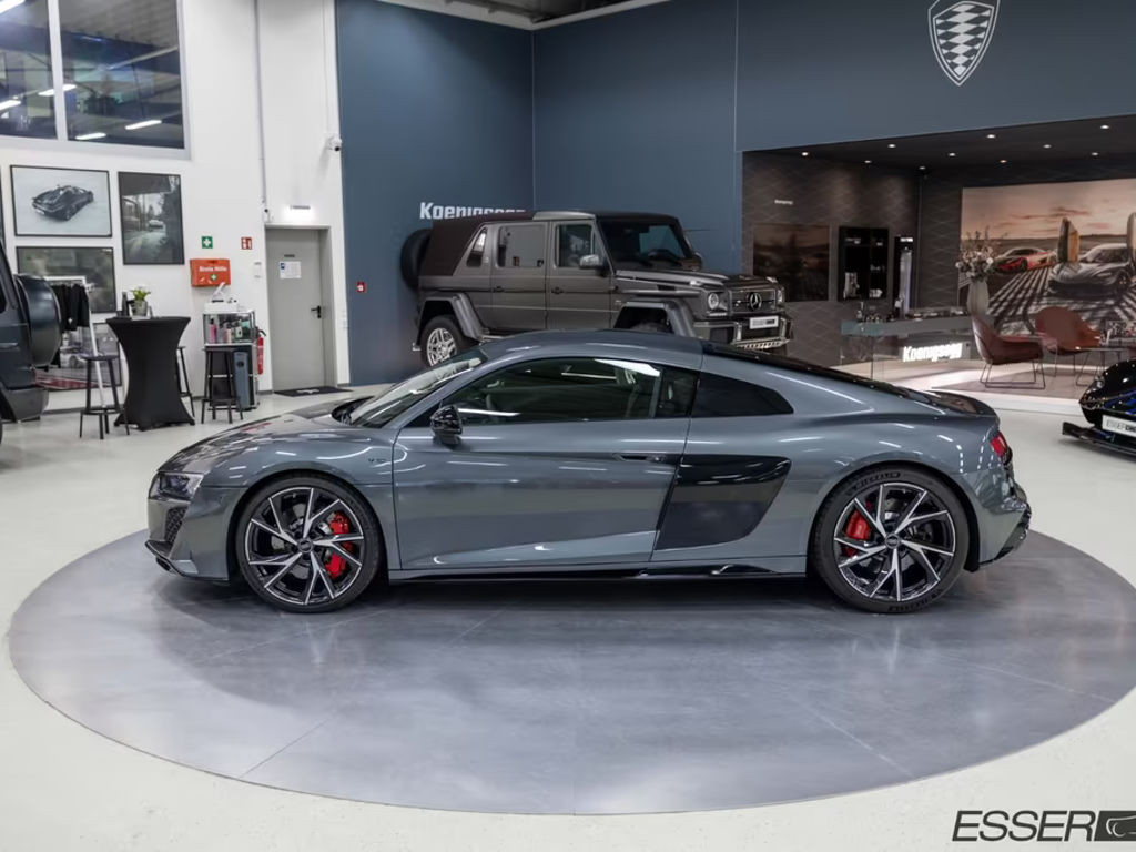 Audi R8