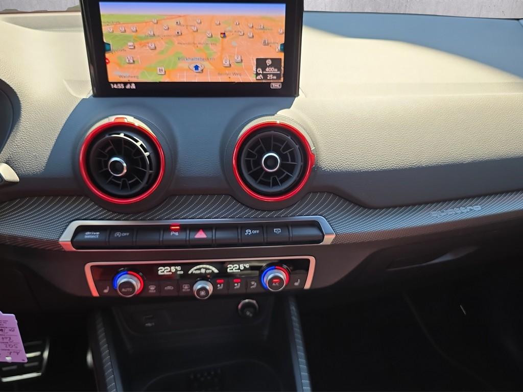 Audi SQ2