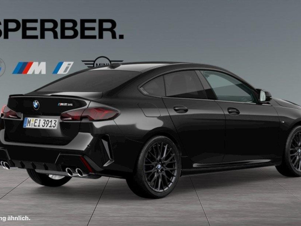 BMW M235