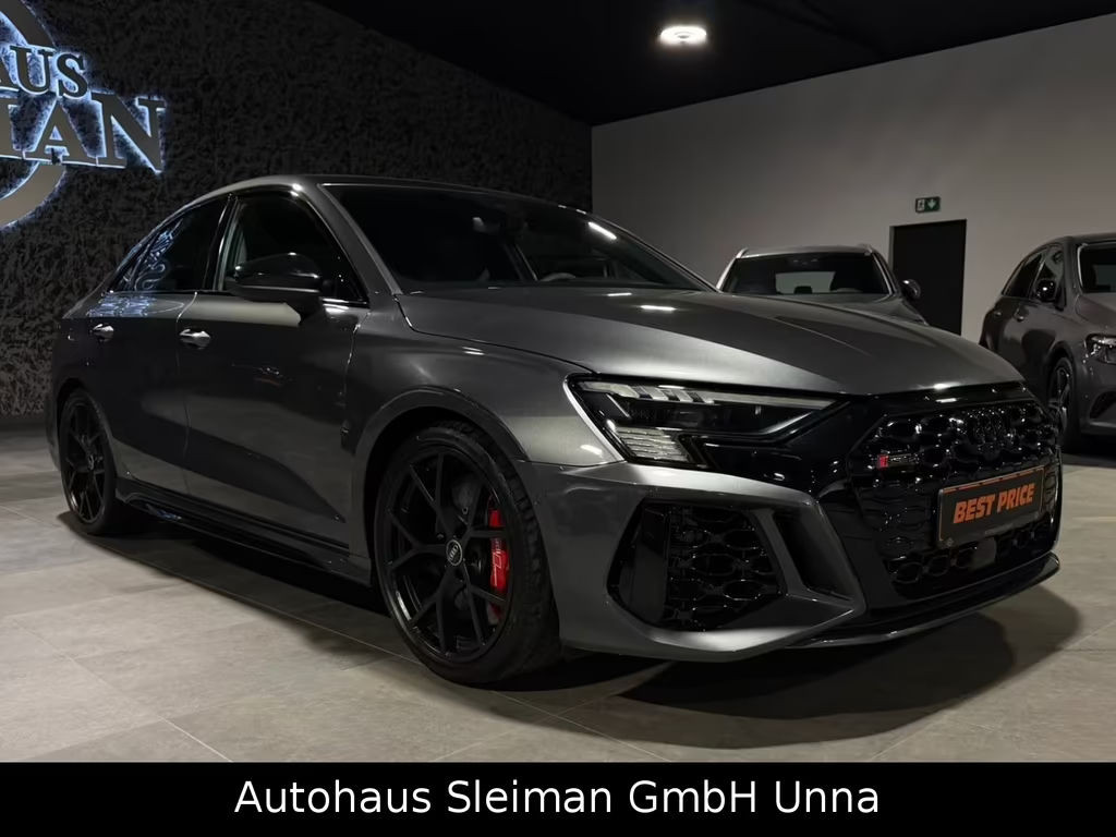 Audi RS3 Sedan Quattro
