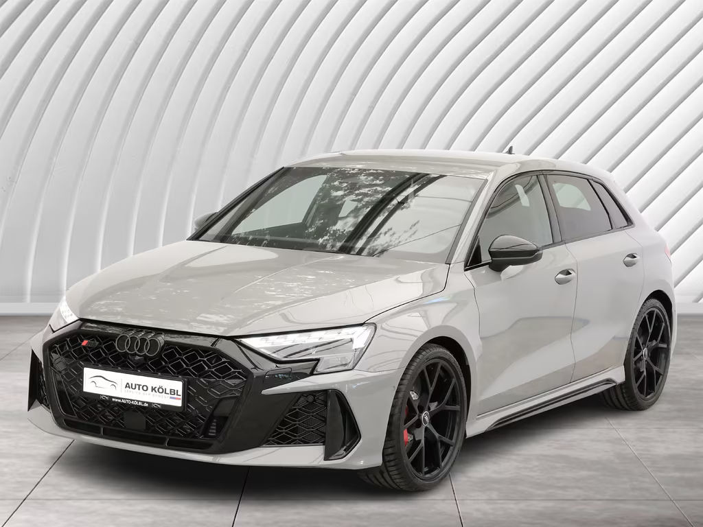 Audi RS3 Sportback Sedan Quattro