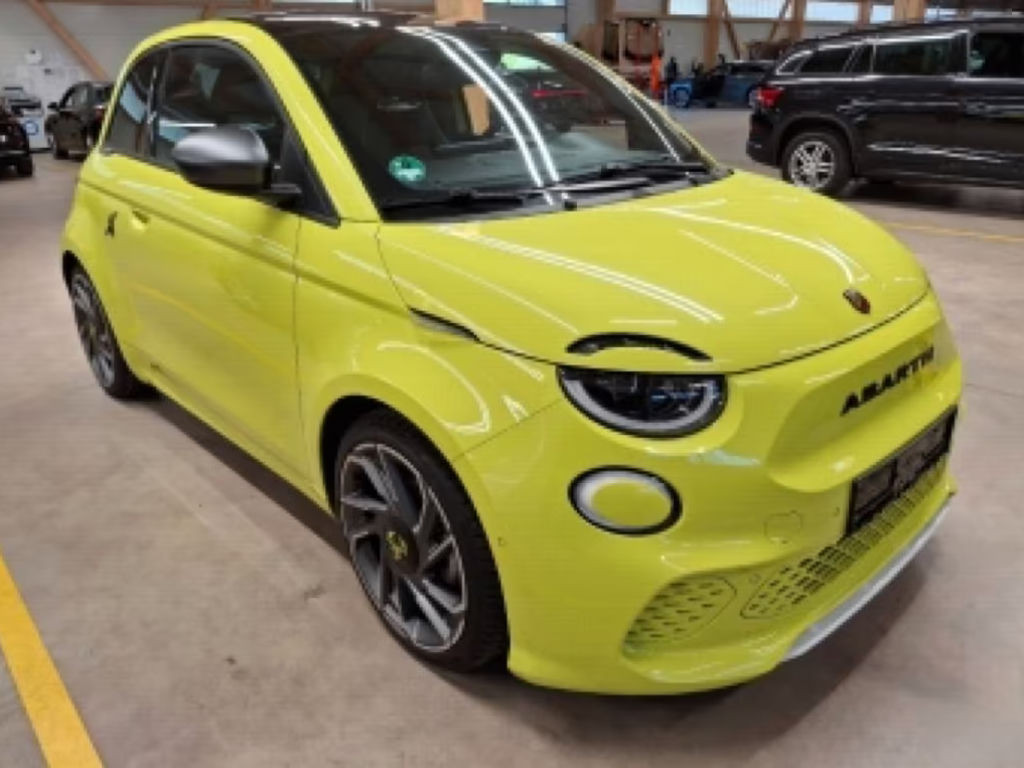 Abarth 500e Scorpionissima