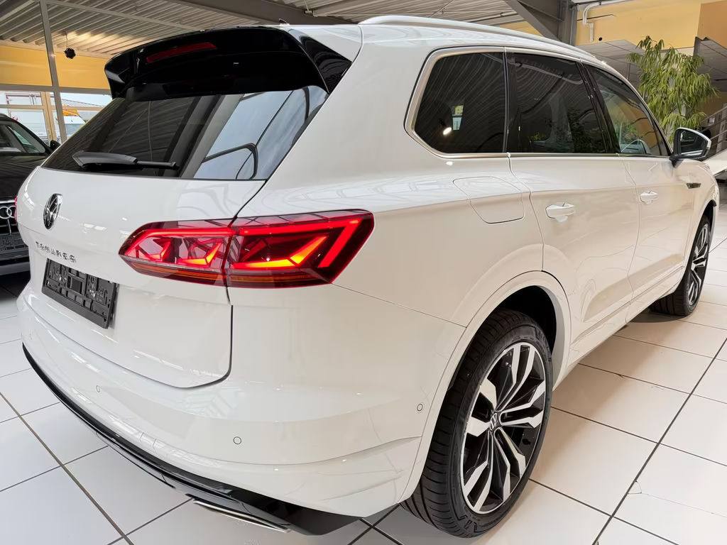 Volkswagen Touareg R-Line Elegance Elegance