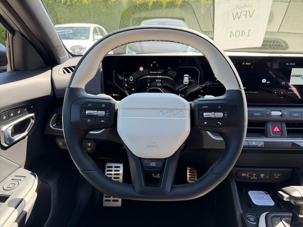Kia K4