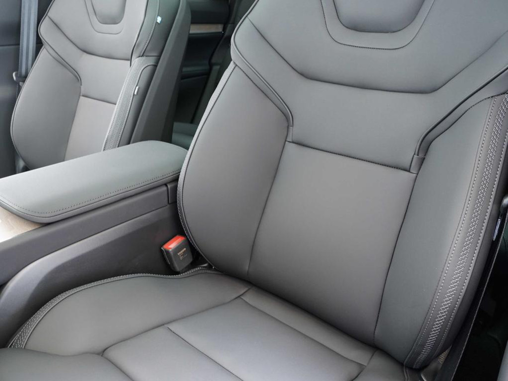Volvo EX90