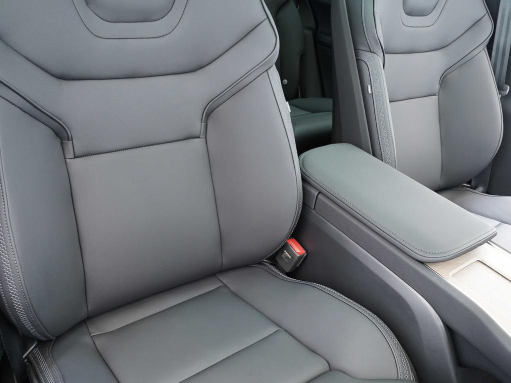 Volvo EX90