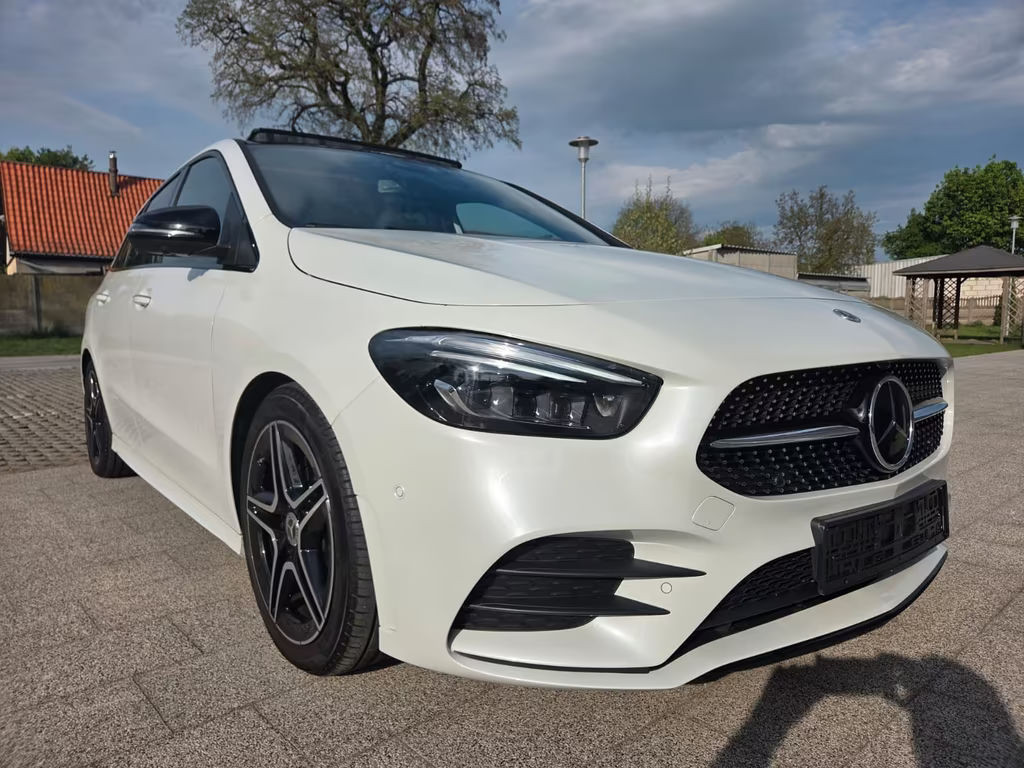 Mercedes-Benz B-Klasse B 220 4MATIC AMG Line B 220 d Sedan