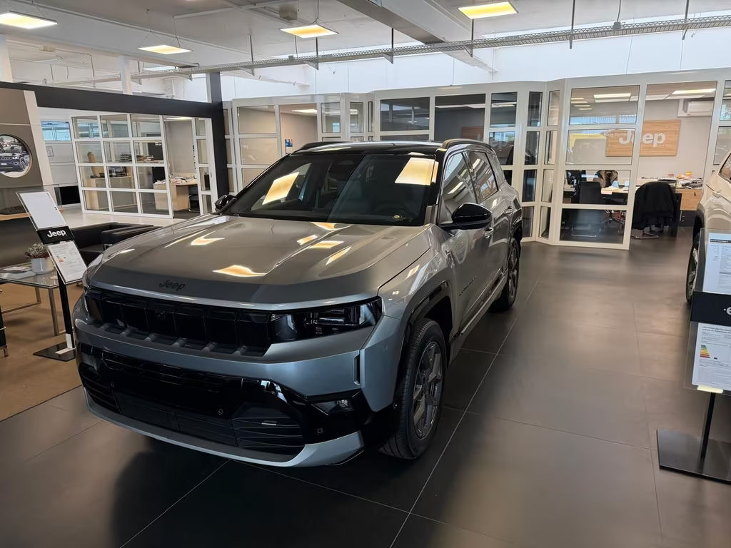Jeep Compass Hybrid