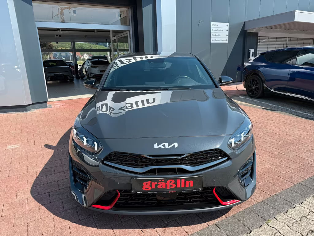 Kia ProCeed