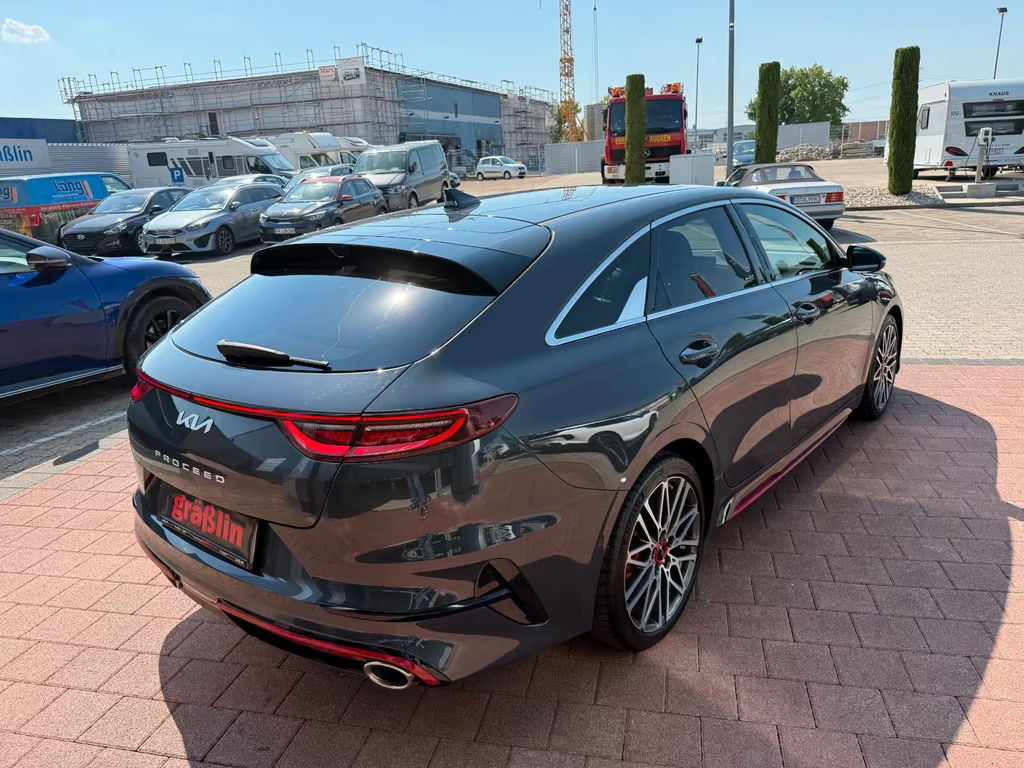 Kia ProCeed