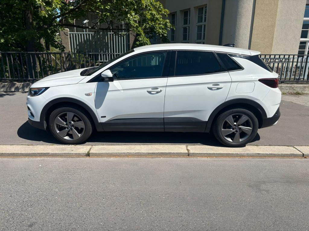 Opel Grandland