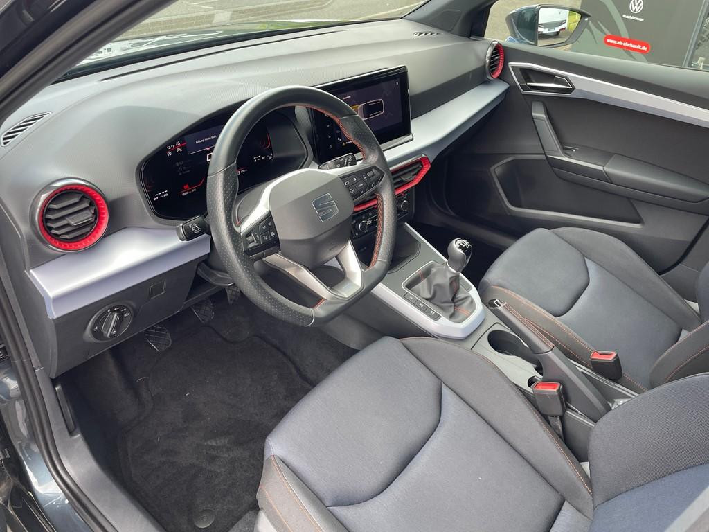 Seat Arona