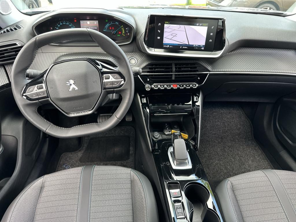 Peugeot e-2008