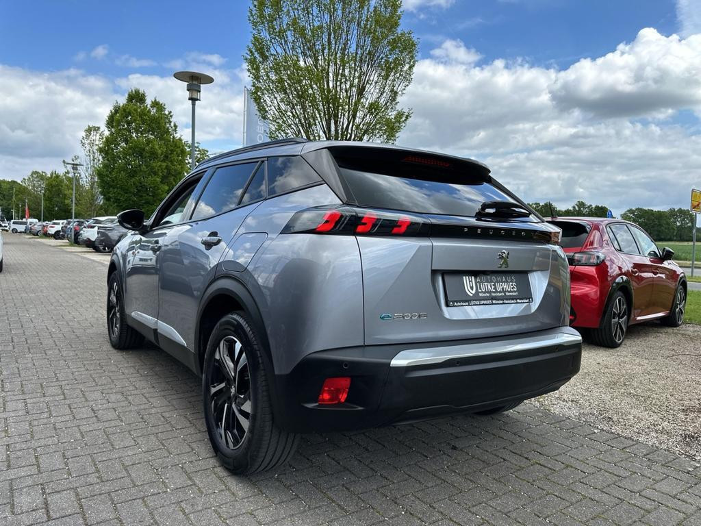 Peugeot e-2008