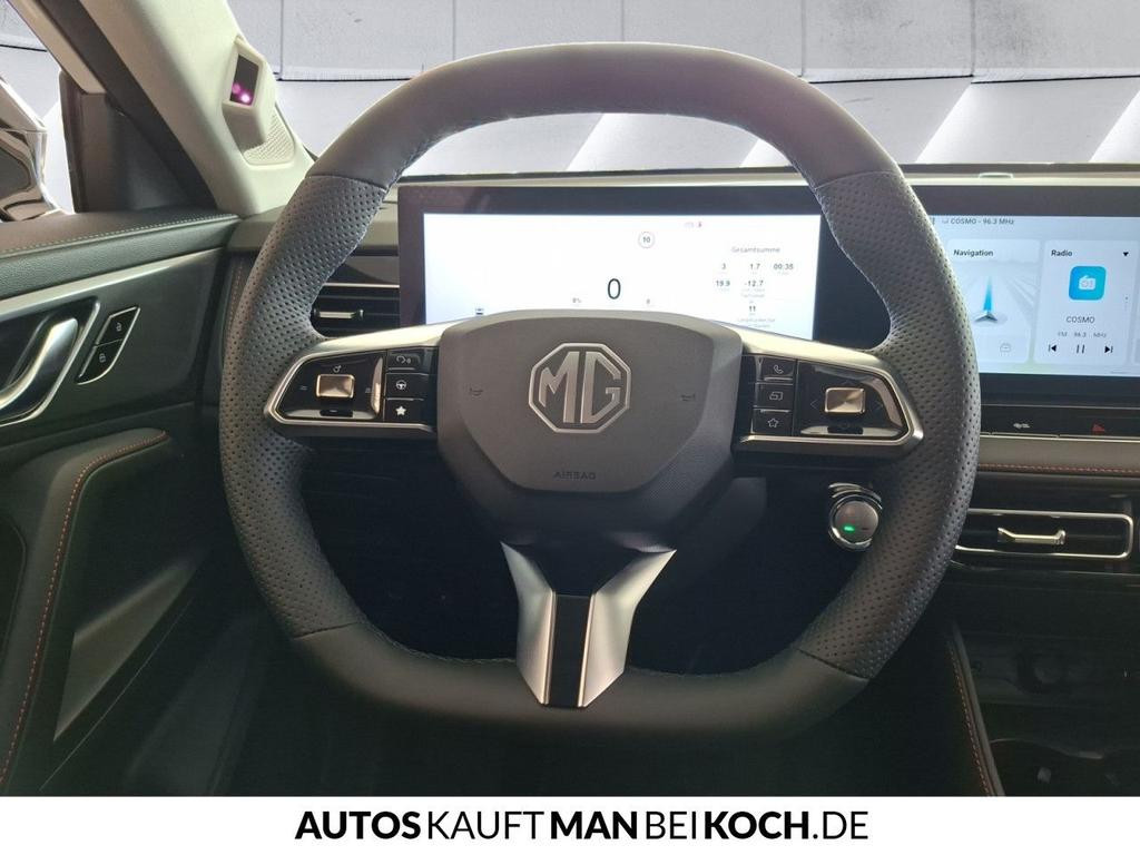 MG HS