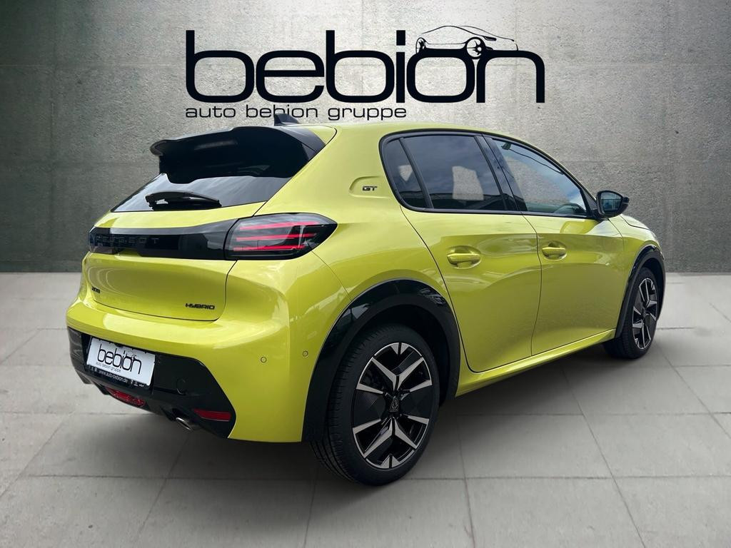 Peugeot e-208