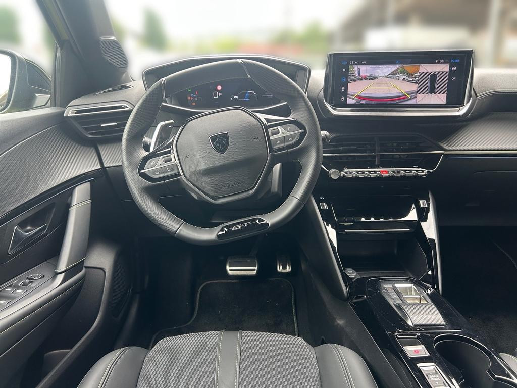 Peugeot e-208