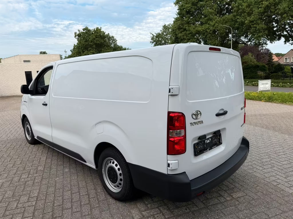 Toyota Proace (Verso)