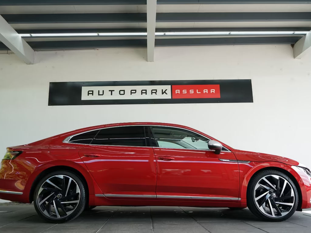 Volkswagen Arteon DSG IQ.Drive 2.0 TSI Elegance Elegance