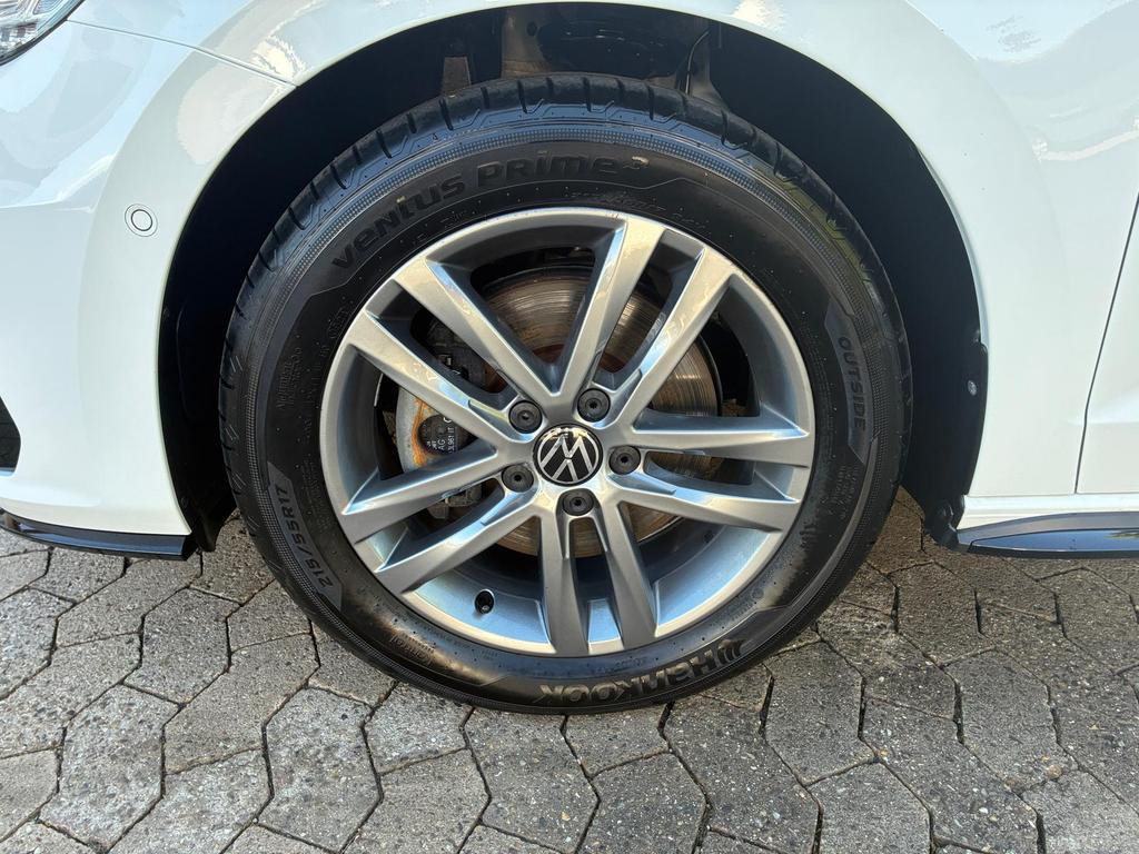 Volkswagen Touran DSG R-Line