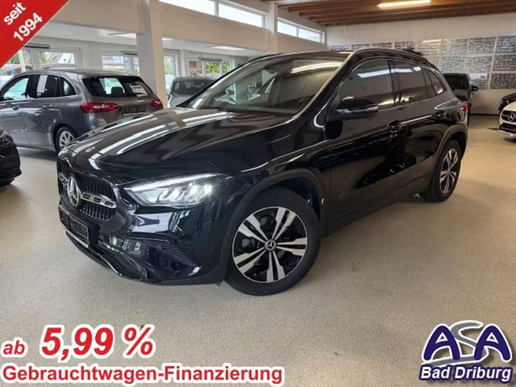 Mercedes-Benz GLA-Klasse GLA 200 +Night+Pano-Dach+AHK+DISTRONIC+360 Grad K