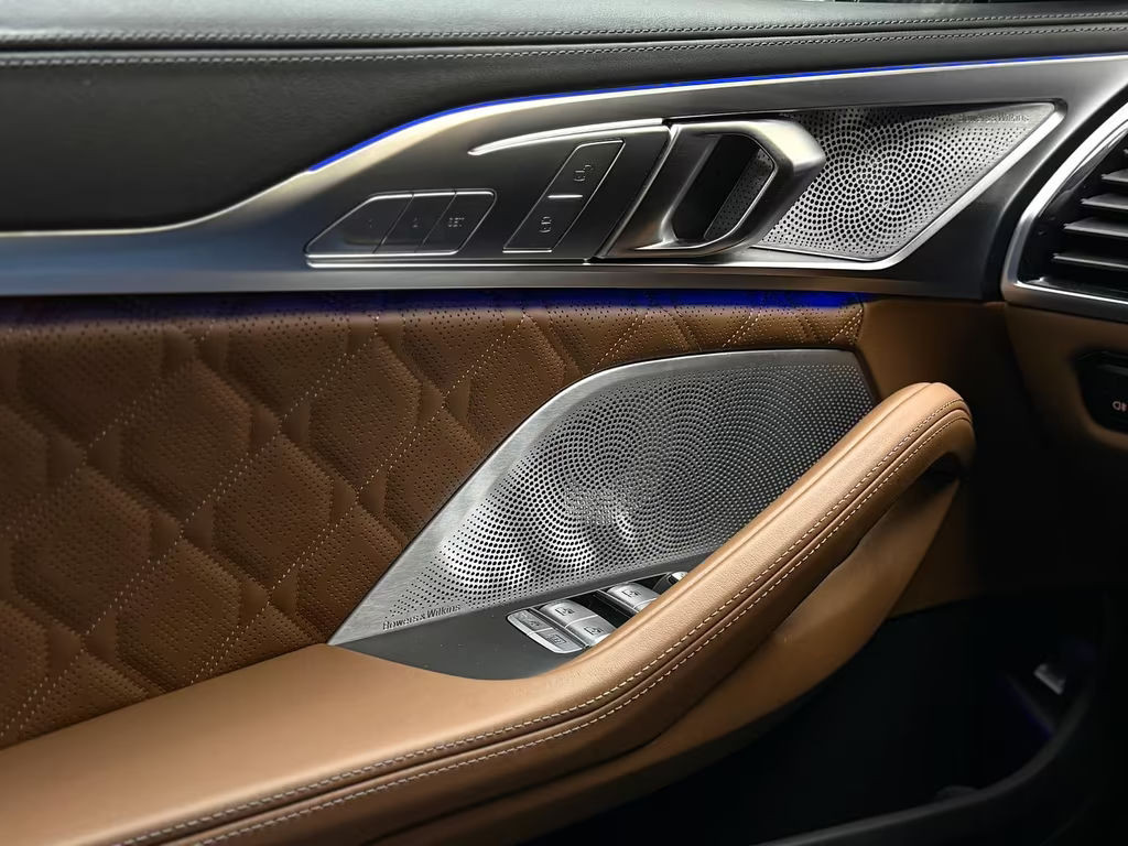 BMW M8