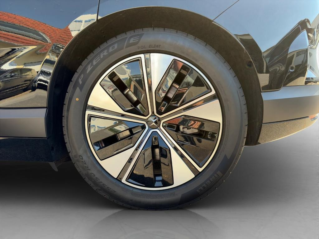 Polestar 4