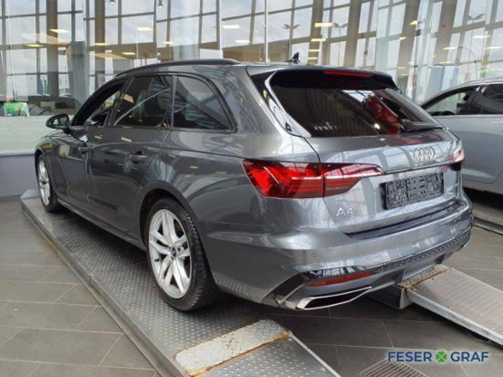 Audi A4 Avant Quattro S-Line