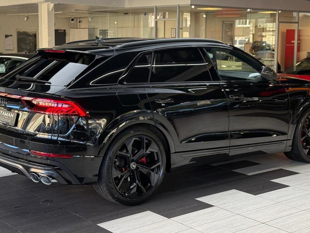Audi SQ8
