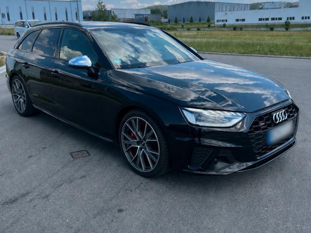 Audi S4