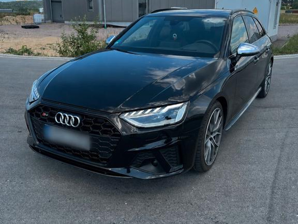 Audi S4