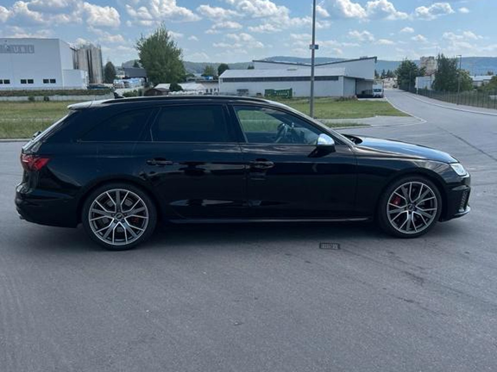 Audi S4