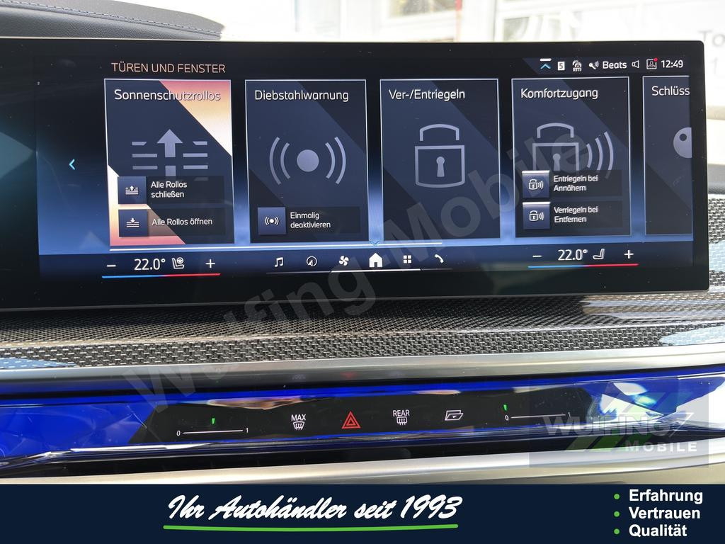BMW i7