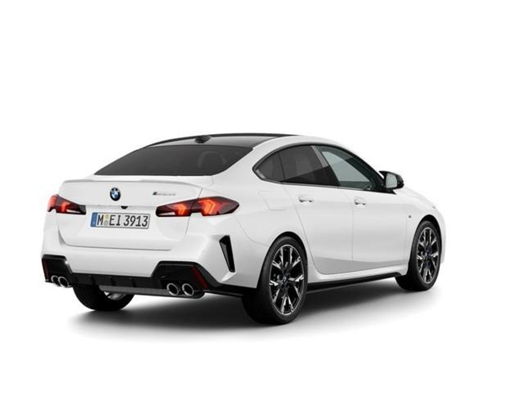 BMW M235