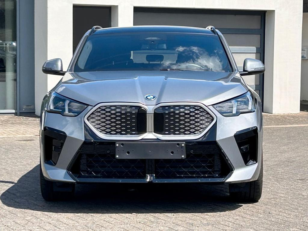BMW iX2