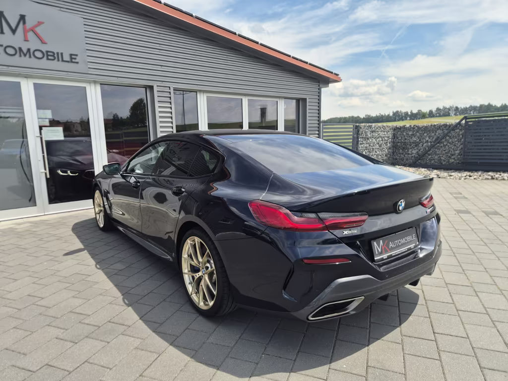 BMW M850