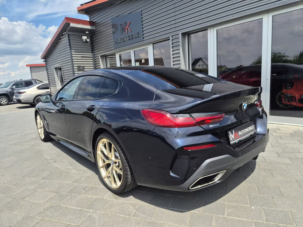 BMW M850