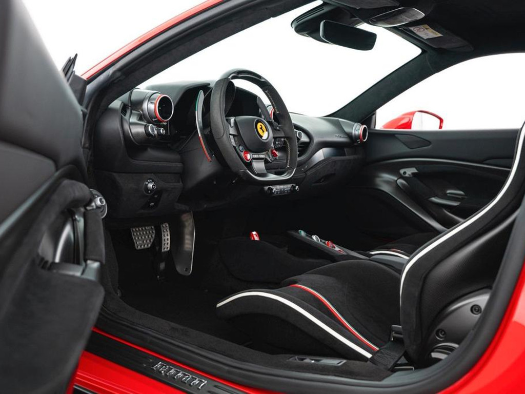 Ferrari F8